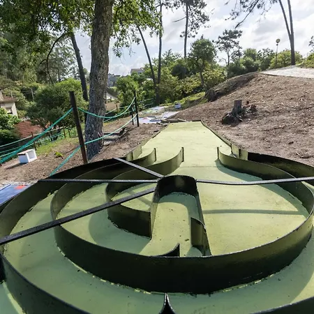 Parque De Campismo Orbitur 캠프장