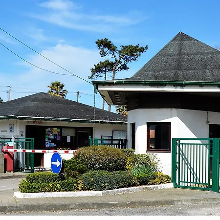 Parque De Campismo Orbitur Kamp alanı