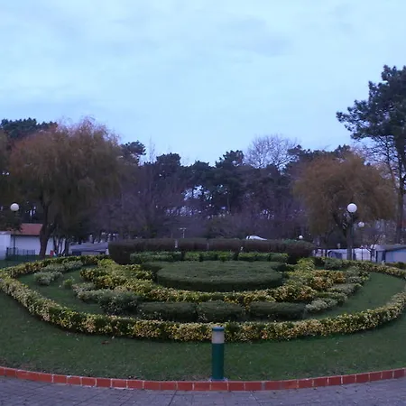 Parque De Campismo Orbitur 캠프장 3*